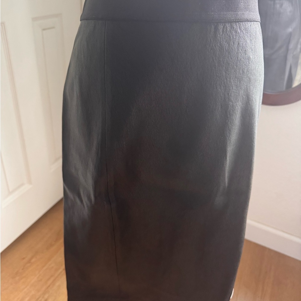 Bloomingdale's  Black faux leather Skirt with sexy zipper detail